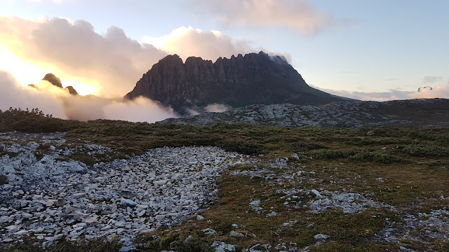 Cradle Mt sunrise