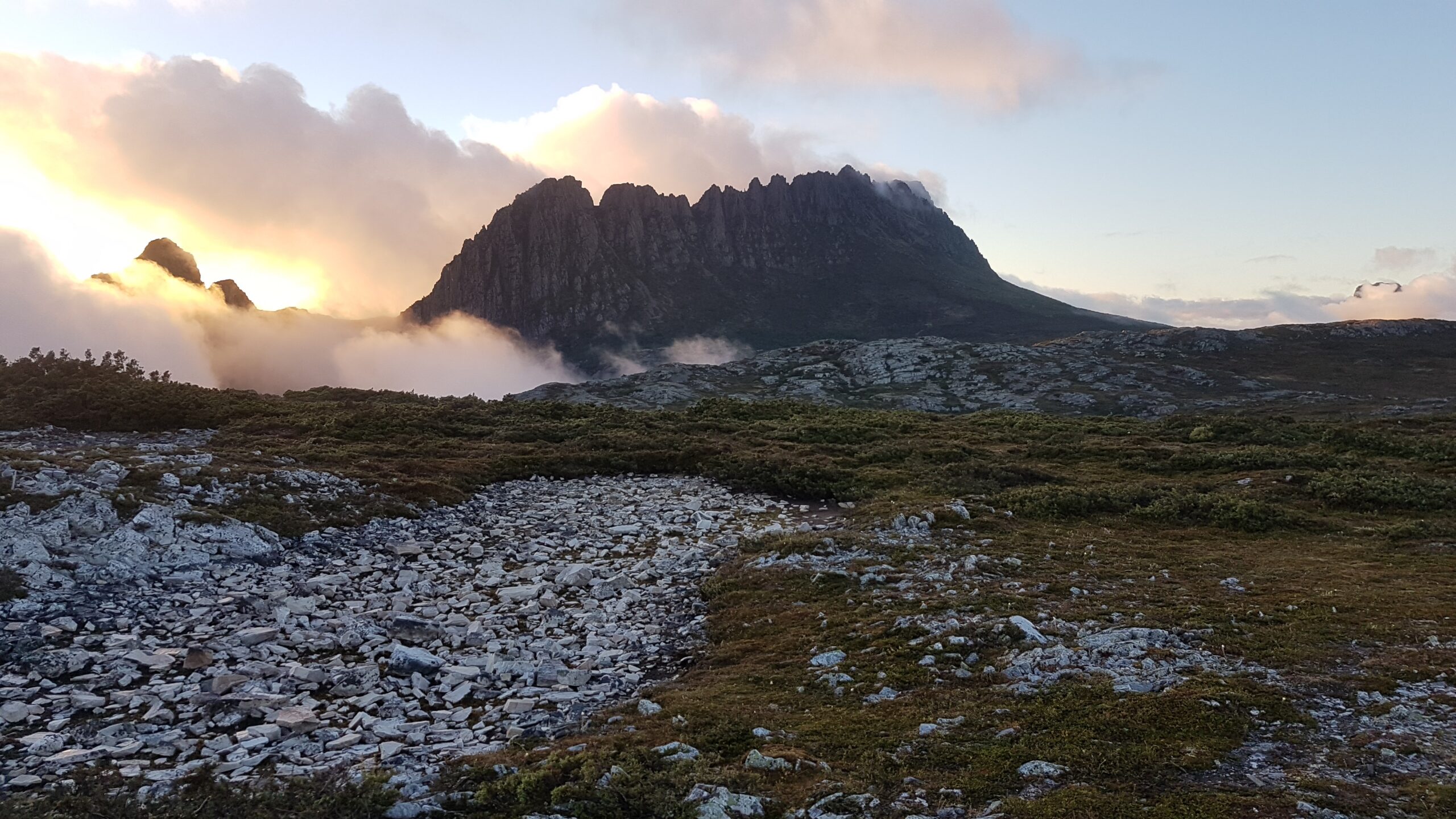 Cradle Mountain sunrise